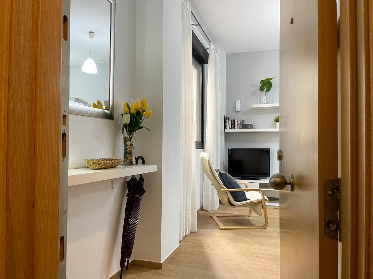Quiet Apartment In The Heart Of Malaga Pool & Free Parking Exterior photo