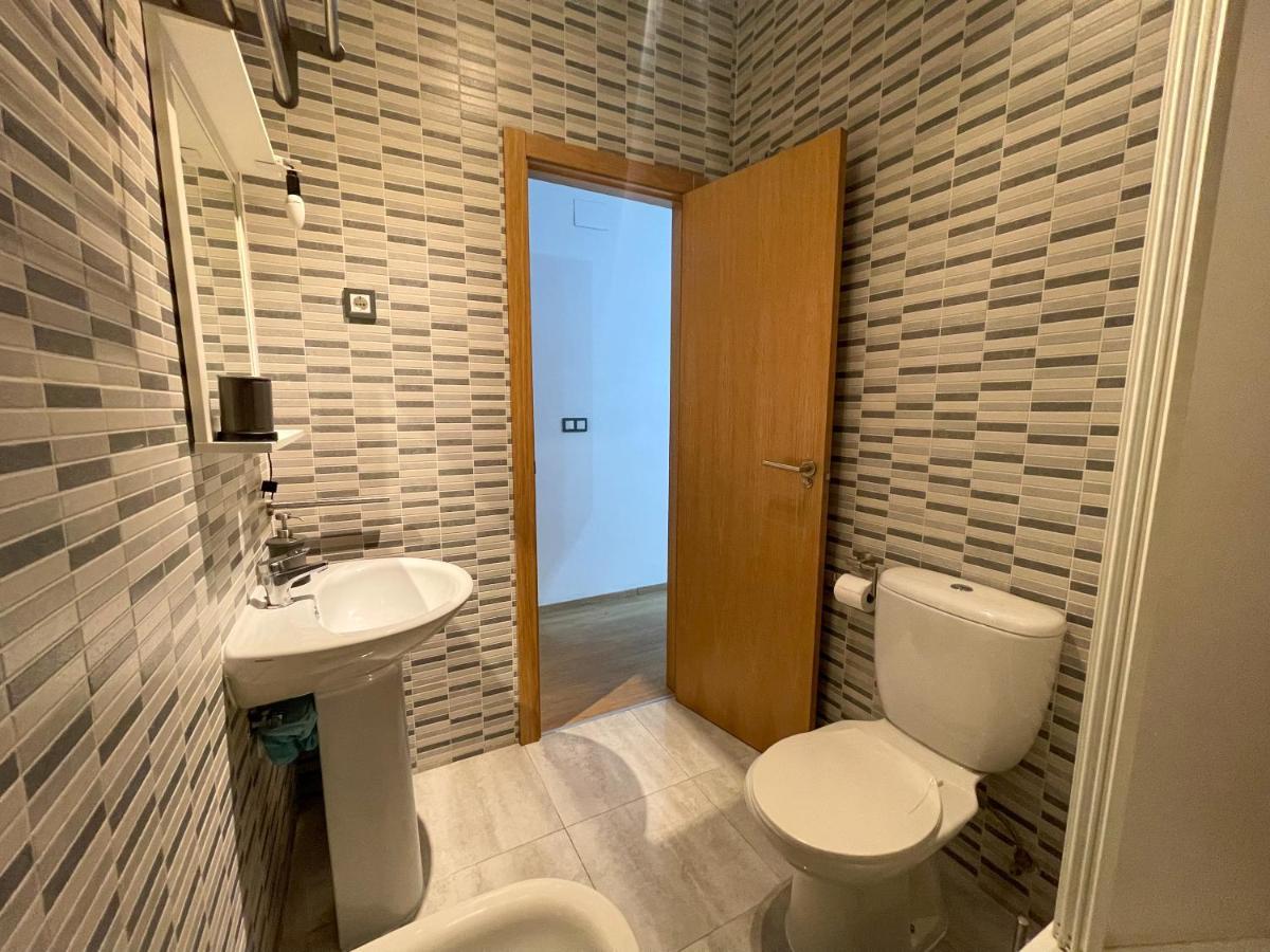 Quiet Apartment In The Heart Of Malaga Pool & Free Parking Exterior photo